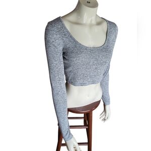 Size large forever 21 gray long sleeve crop top
